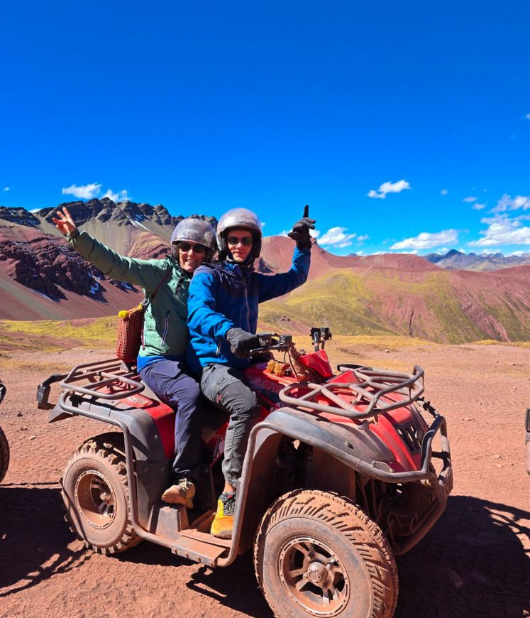 AVENTURA EN CUATRIMOTO: VALLE ROJO + MONTAÑA DE COLORES